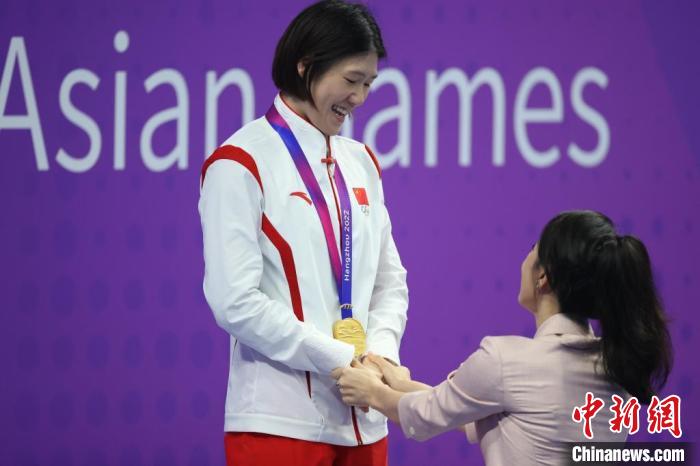 （杭州亚运会）时隔九年再登亚运之巅  叶诗文期待“下一个巅峰”