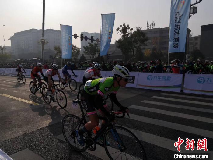 环太原公路自行车赛开赛在即 全球20支车队180名车手参赛
